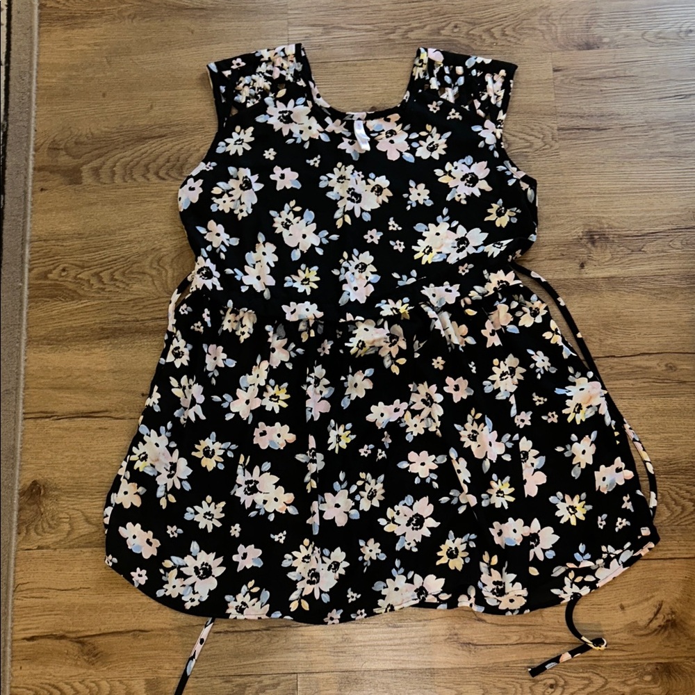 Xhilaration Black and White Floral Dress